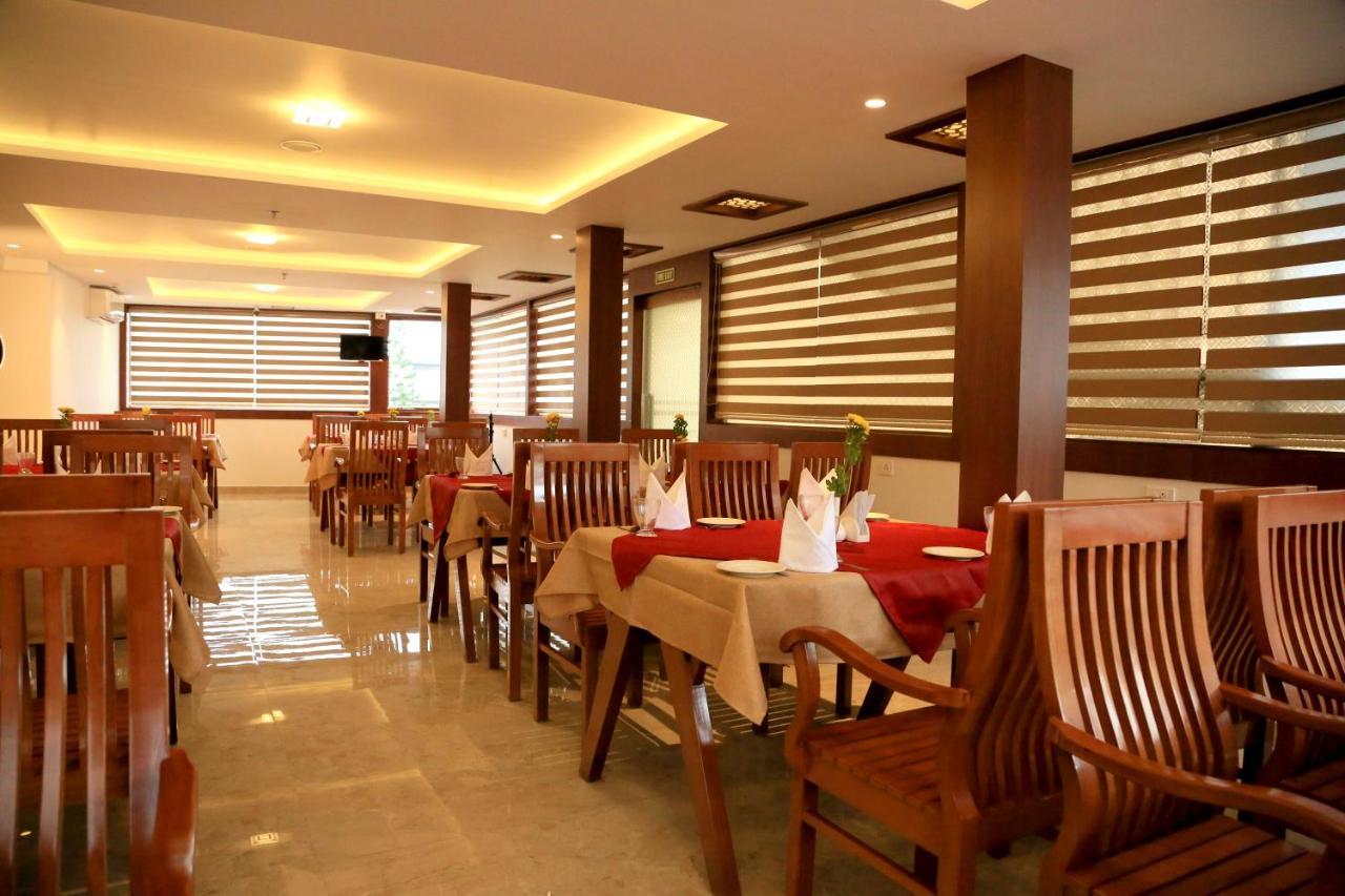 Hotel Victoria International Kattappana Buitenkant foto
